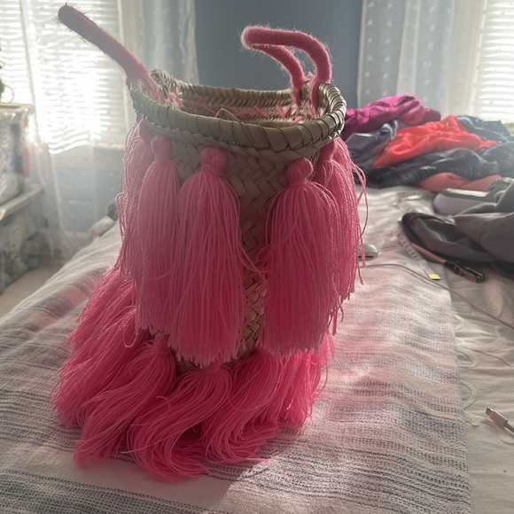 Tassel Straw Beach Bag - Picture 7 of 7